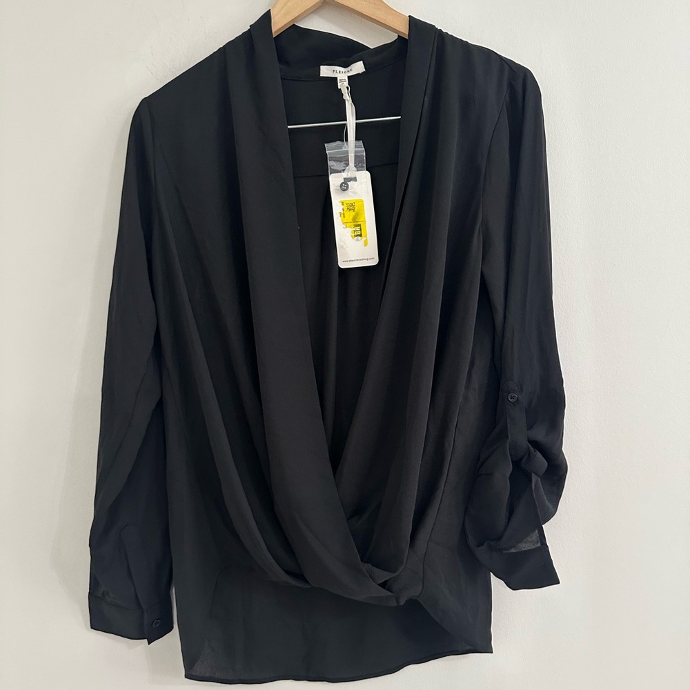 Nwt PLEIONE WRAP TAB SLEEVE BLOUSE Sz M #V2